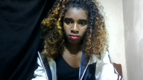 elina981 online show from June 19, 2026, 5:34 am