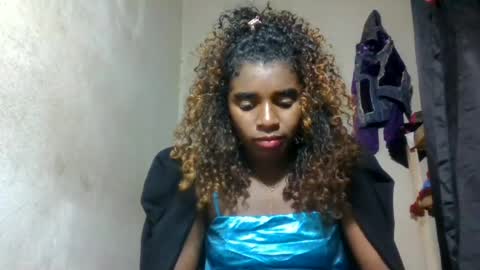 elina981 online show from June 28, 2026, 8:04 pm