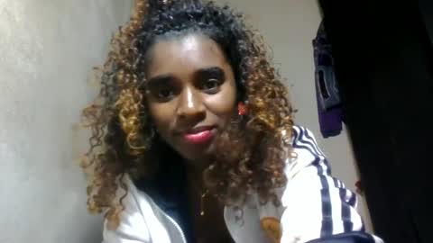 elina981 online show from June 29, 2026, 12:38 pm