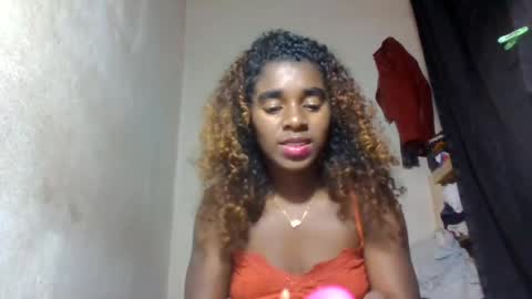 elina981 online show from July 14, 2026, 7:13 am