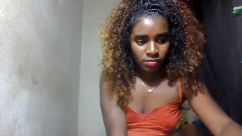 elina981 online show from July 14, 2026, 12:22 pm