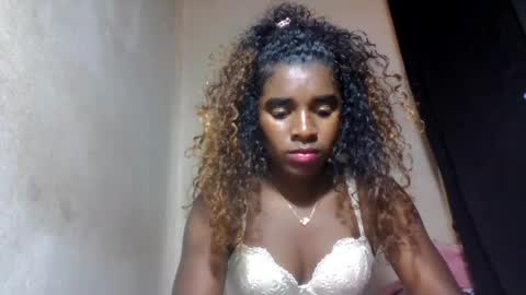 elina981 online show from July 25, 2026, 8:23 am