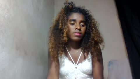 elina981 online show from July 28, 2026, 3:32 pm