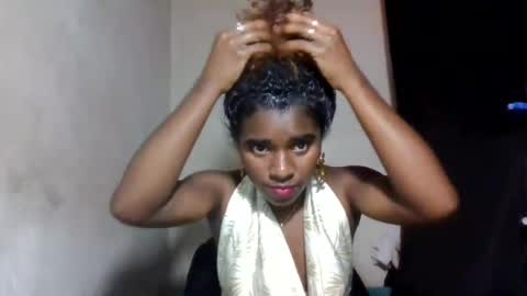 elina981 online show from August 5, 2026, 9:56 am