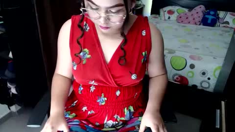 Snapshot of elinaax chatting on March 7, 2025, 6:11 pm Elina  online show from March 7, 2025, 6:11 pm