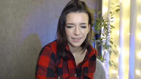Snapshot of elinapretty chatting on December 31, 2024, 12:00 am Elina online show from December 31, 2024, 12:00 am