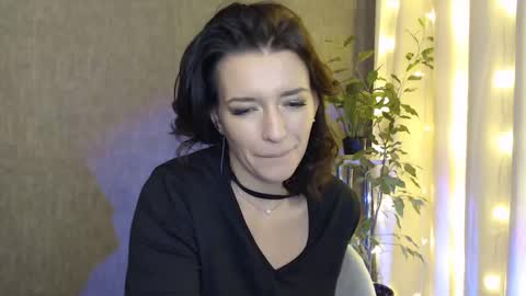 Snapshot of elinapretty chatting on January 7, 2025, 2:42 am Elina online show from January 7, 2025, 2:42 am