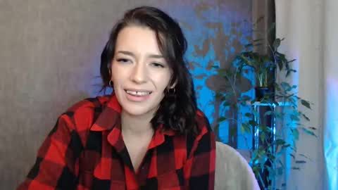 Snapshot of elinapretty chatting on January 24, 2025, 10:51 pm Elina online show from January 24, 2025, 10:51 pm