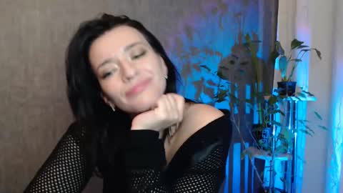 Snapshot of elinapretty chatting on February 19, 2025, 3:39 am Elina online show from February 19, 2025, 3:39 am