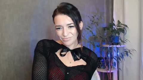 Elina online show from September 28, 2025, 11:43 pm