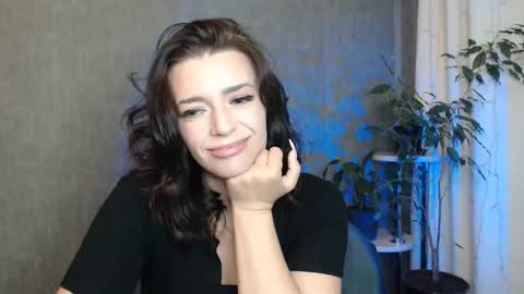 Elina online show from May 26, 2026, 11:45 pm