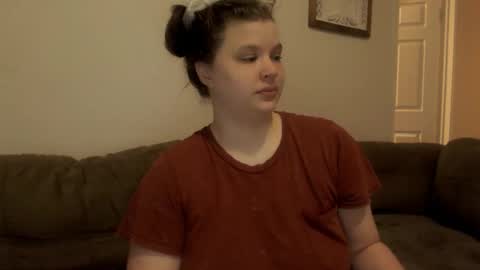 Snapshot of elinareign chatting on January 7, 2026, 3:31 am ElinaReign online show from January 7, 2026, 3:31 am