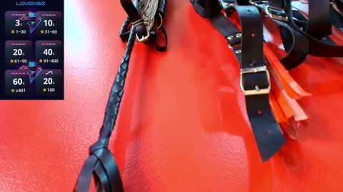 Elinne hendrix  online show from October 5, 2025, 12:25 pm