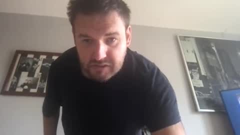 Snapshot of eliot26 chatting on September 29, 2025, 12:54 pm e26 online show from September 29, 2025, 12:54 pm