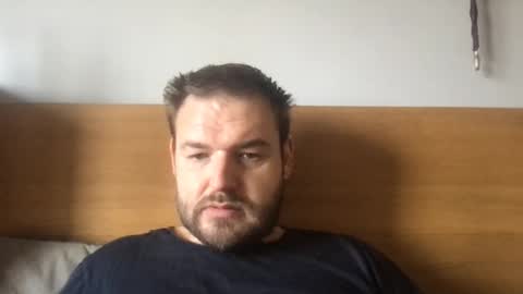 Snapshot of eliot26 chatting on October 9, 2025, 11:41 am e26 online show from October 9, 2025, 11:41 am