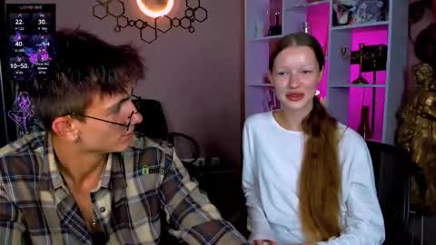 eliot_meow online show from September 19, 2025, 7:47 pm