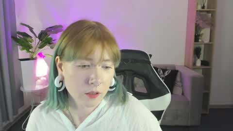 Elira Vane online show from June 2, 2026, 3:08 am