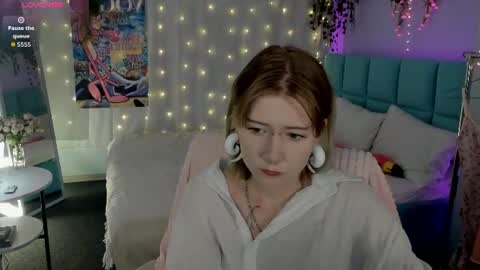 Snapshot of elira_vane chatting on July 5, 2026, 3:02 am Elira Vane online show from July 5, 2026, 3:02 am