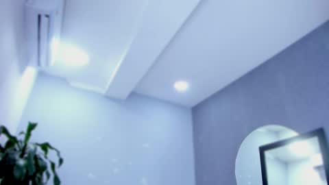 Snapshot of elisa_castrillon chatting on December 20, 2024, 1:58 am Elisa online show from December 20, 2024, 1:58 am