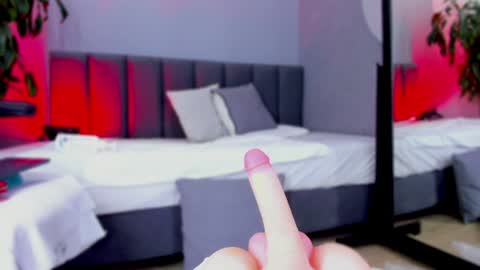 Snapshot of elisa_castrillon chatting on January 10, 2025, 12:49 am Elisa online show from January 10, 2025, 12:49 am