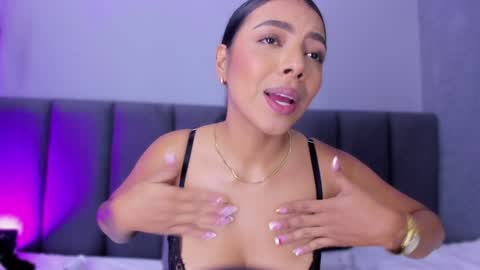 Snapshot of elisa_castrillon chatting on January 30, 2025, 11:13 pm Elisa online show from January 30, 2025, 11:13 pm