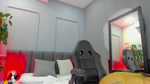 Snapshot of elisa_castrillon chatting on October 19, 2025, 7:03 pm Elisa online show from October 19, 2025, 7:03 pm