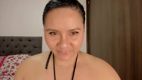 Snapshot of elisa_connors18 chatting on October 1, 2025, 1:44 am      online show from October 1, 2025, 1:44 am