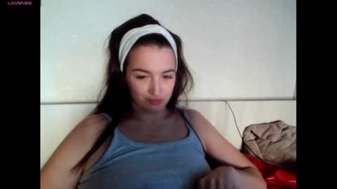 elisa_dove208 online show from September 28, 2025, 12:10 pm