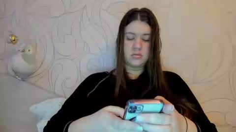 Aletta Oushen online show from February 8, 2025, 11:22 am