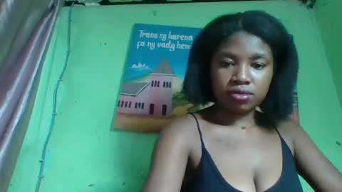 elisabeth2525 online show from January 8, 2025, 3:17 pm