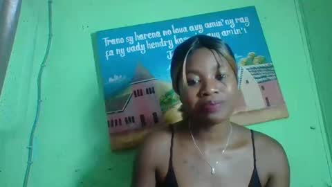 elisabeth2525 online show from January 22, 2025, 6:52 pm