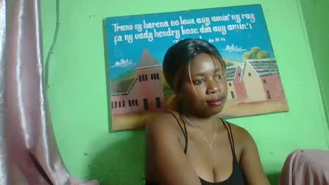 elisabeth2525 online show from January 26, 2025, 2:24 am