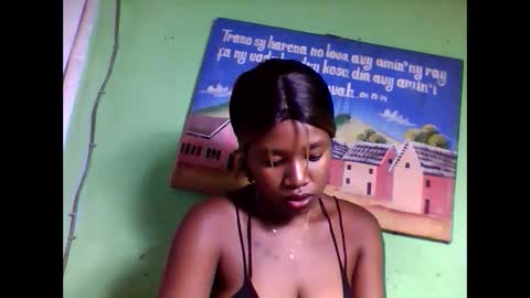 elisabeth2525 online show from February 1, 2025, 7:05 am