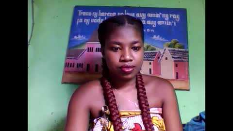 elisabeth2525 online show from February 3, 2025, 12:04 am