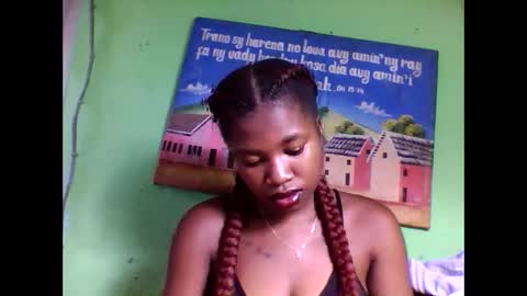elisabeth2525 online show from February 3, 2025, 11:58 pm
