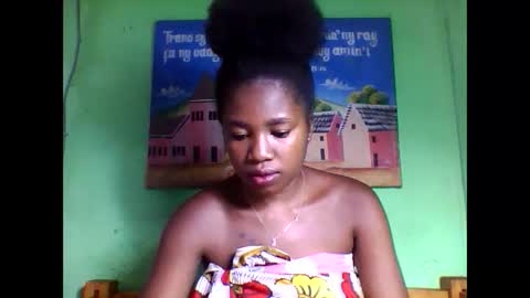 elisabeth2525 online show from February 8, 2025, 3:08 am