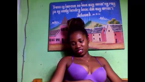 elisabeth2525 online show from February 11, 2025, 7:16 pm