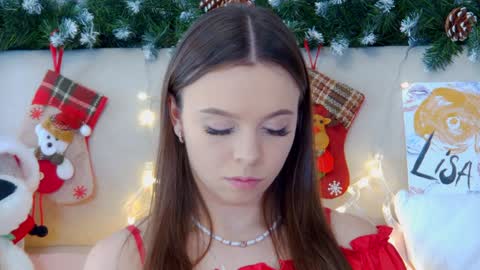 Snapshot of elisabethdavis chatting on December 10, 2024, 3:33 pm ElisabethDavis online show from December 10, 2024, 3:33 pm