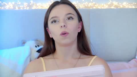 Snapshot of elisabethdavis chatting on January 23, 2025, 3:22 pm ElisabethDavis online show from January 23, 2025, 3:22 pm