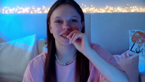 Snapshot of elisabethdavis chatting on January 26, 2025, 1:20 am ElisabethDavis online show from January 26, 2025, 1:20 am