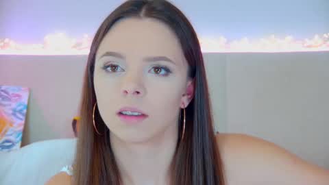 Snapshot of elisabethdavis chatting on February 24, 2025, 3:20 pm ElisabethDavis online show from February 24, 2025, 3:20 pm