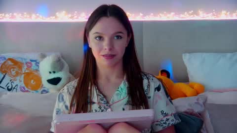 Snapshot of elisabethdavis chatting on February 26, 2025, 10:31 pm ElisabethDavis online show from February 26, 2025, 10:31 pm