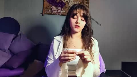 Elin online show from March 18, 2026, 1:14 pm