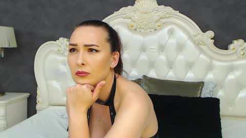 Krissy online show from May 11, 2026, 9:15 am