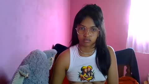 elisah01 online show from June 2, 2026, 6:04 am