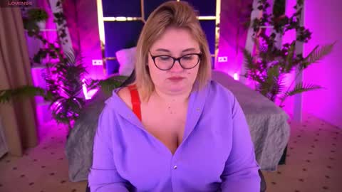 Snapshot of elise_ryen chatting on February 4, 2026, 8:20 am elise_ryen online show from February 4, 2026, 8:20 am