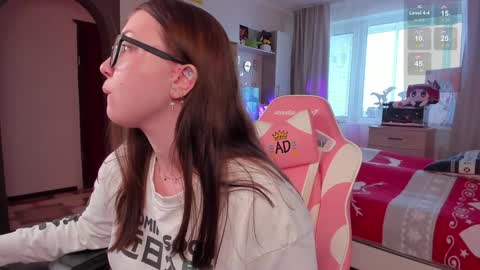 Elise    online show from December 28, 2024, 9:31 am