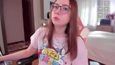Elise    online show from February 15, 2025, 8:54 am