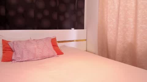 Elly online show from October 6, 2025, 8:01 am