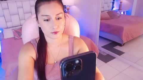 ELISE online show from April 22, 2026, 3:20 am